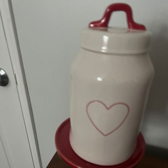 RAE DUNN LOVE HEART CANISTER MEDIUM - Picture 1 of 1
